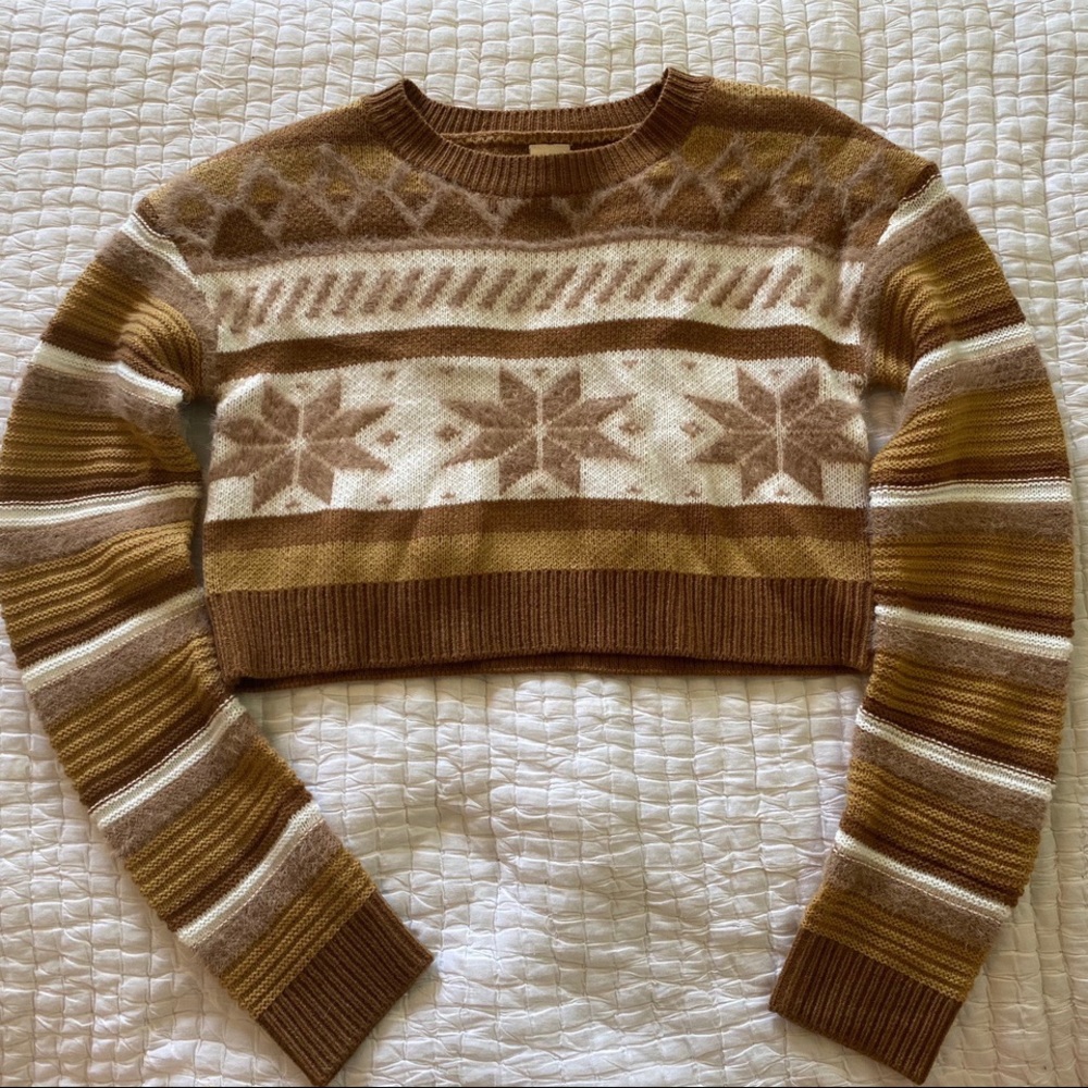 Urban Outfitters Cropped Sweater